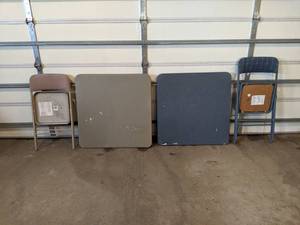 lot 76 image: 2 Square Card Tables with 2 Folding Chairs