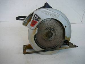 lot 3 image: 7 14 Skill Saw