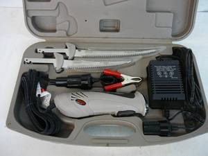 lot 10 image: Rapala 2 Volt Fillet Knife Set