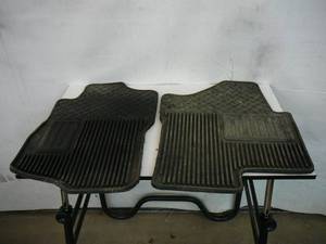 lot 14 image: Floor Mats