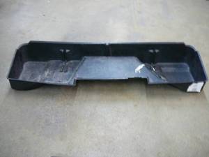 lot 15 image: Under Seat Storage