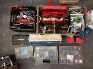 lot 22 image: Large Assortment Of Hardware