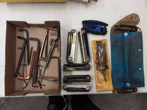 lot 24 image: Lot Of Allen Wrenches