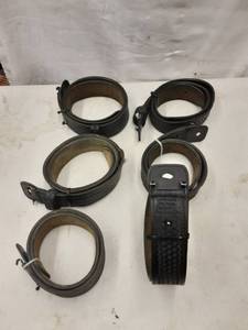 lot 39 image: 6-Duty Belts