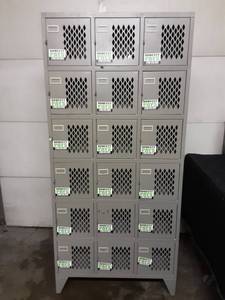 lot 43 image: Locker Unit 18 Doors 36x12x78