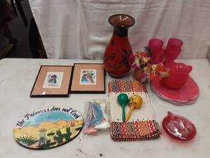lot 49 image: Lot Of Mexican Related Decor, 2-DeGrazia Pictures