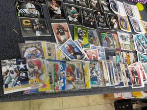 lot 16 image: Sports Cards...