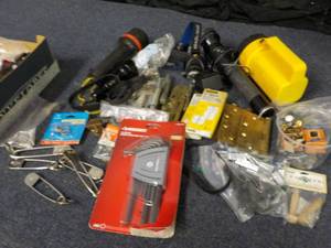lot 20 image: Hinges, Husky long arm Hex Key Set ...