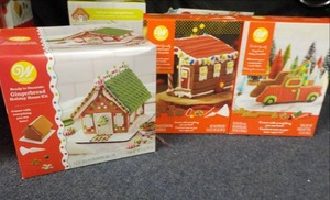 lot 43 image: Set of 3 Gingerhouse Kits...