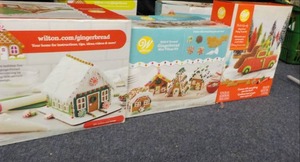lot 48 image: Set of 3 Gingerhouse Kits...