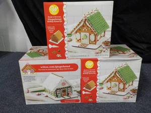lot 51 image: Set of 3 Gingerhouse Kits...
