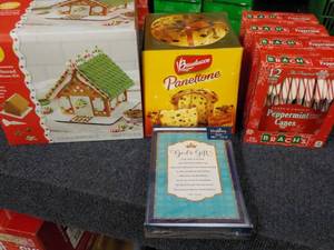 lot 57 image: Gingerbread House Kit, Bauducco Pan...