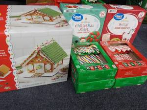 lot 62 image: Gingerbread House Kit, 2 Boxes Cook...