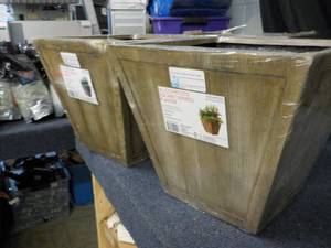 lot 78 image: Set of 3 White Wash Wood 16 Compos...