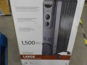 lot 98 image: 1500 watts Oil Filled Radiator Heat...