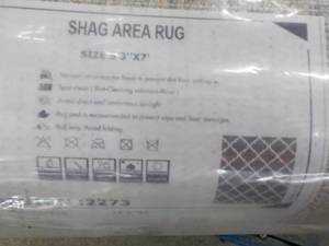 lot 74 image: Shag Area Rug 5 Ft 3 x 7 ft- grey...