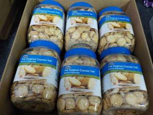 lot 173 image: 6 Jars The Original Cracker Tub Ran...