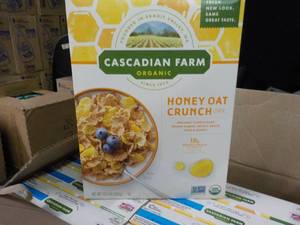 lot 175 image: Case of 12 - 13.5 oz Boxes Honey Oa...