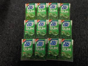 lot 189 image: 12 Tic Tac Gum Spearmint...