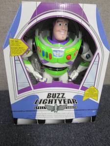 lot 184 image: Buzz Lightyear W3...