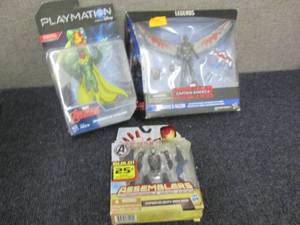 lot 191 image: 3 Marvel Action Figures W3...