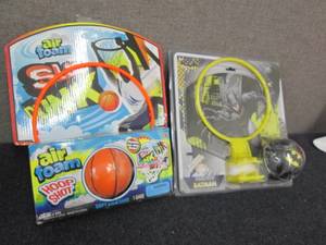 lot 194 image: 2 Mini Hoop Sets W3...