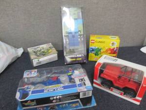 lot 196 image: 5 Assorted Toys see images W3...