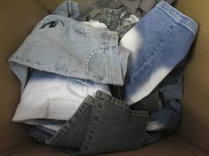 lot 209 image: Box of New Assorted New Juniors Siz...