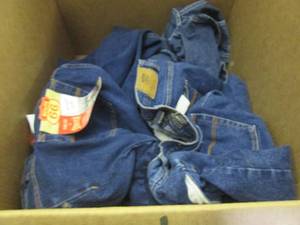 lot 210 image: Box of New Assorted Size 22,24,26 D...