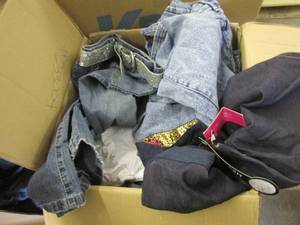 lot 213 image: Box of New 910 and Ladies 10 Denim...