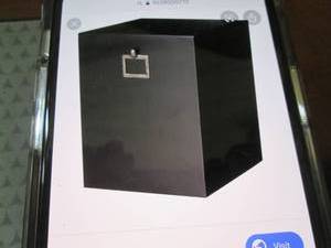 lot 237 image: 11 gallon Sihouette Rolling Storag...