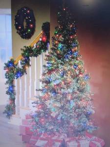 lot 16 image: Prelit Tree, Wreath and Garland Set...