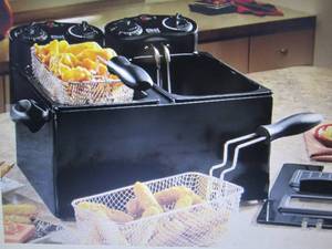 lot 45 image: Chef Tested 6-qt. Dual Deep Fryer...