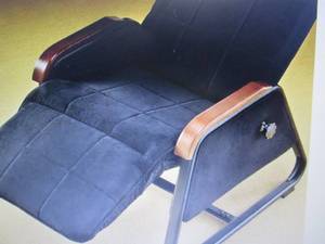lot 100 image: Zero Gravity Chair open box Retail ...