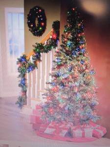 lot 264 image: Prelit Tree, Wreath and Garland Set...
