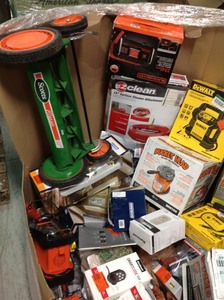 lot 26 image: Pallet of hardware and tools