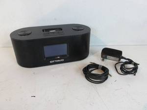 lot 46 image: Ottavo Speaker Docking Station 30-Pin with FM Alarm Clock for iPhone