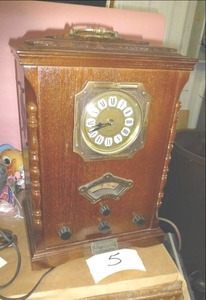 Thomas retro radio, clock, cassette...
