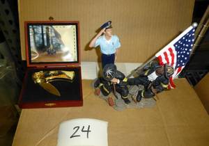 tribute to 911 statue and collector...