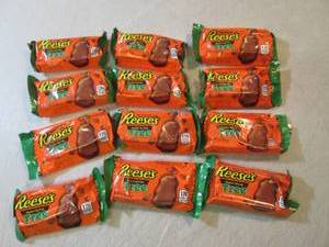 lot 243 image: 12 Reeses Peanut Butter Trees Best ...