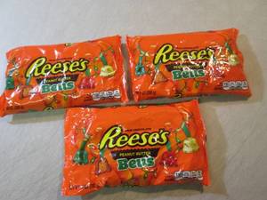 lot 250 image: 3 Bags of Reeses Peanut Butter Bell...
