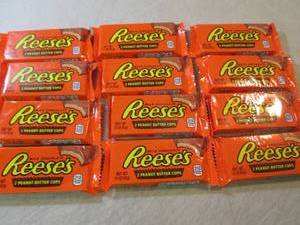 lot 269 image: 12 Reeses Peanut Butter Cups Best b...