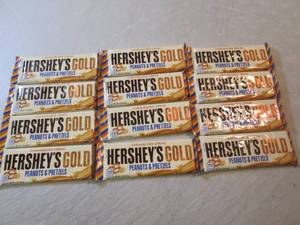 lot 272 image: 12 Hersheys Gold Peanuts & Pretzels...