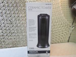 lot 15 image: 1500-Watt Electric Ceramic Tower Sp...