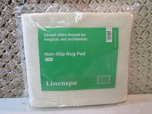 lot 17 image: 5 ft x 8 ft Rubberized Non-Slip Are...