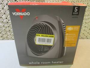 lot 29 image: Vornado 5122 BTU 1500-Watt Portable...
