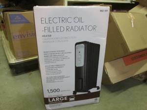 lot 65 image: 1500-Watt Oil-Filled Radiant Electr...