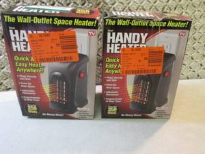 lot 81 image: Lot of 2 350-Watt Wall Outlet Handy...