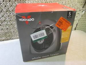 lot 83 image: Vornado 5122 BTU 1500-Watt Portable...