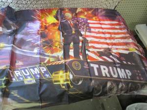 lot 118 image: 3 ft x 5 ft Trump on Tank Flag New ...